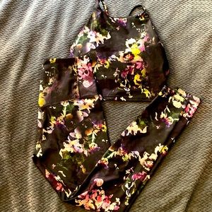 Old Navy Active Powersoft Set Size Medium